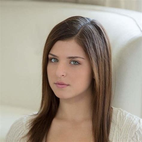 leah gotti real name|Leah Gotti: Bio, Height, Weight, Age, Measurements.
